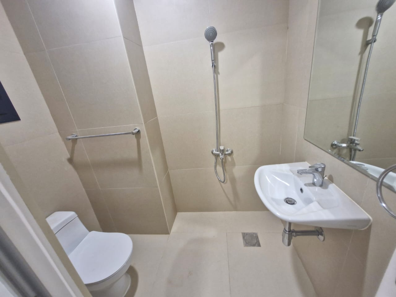 🏰 *Modern Luxury Villa in Sidra District – Roshn*   ✨ 400 sqm | Contemporary Design Blending Elegance, Functionality & Sustainability 🌿♻️